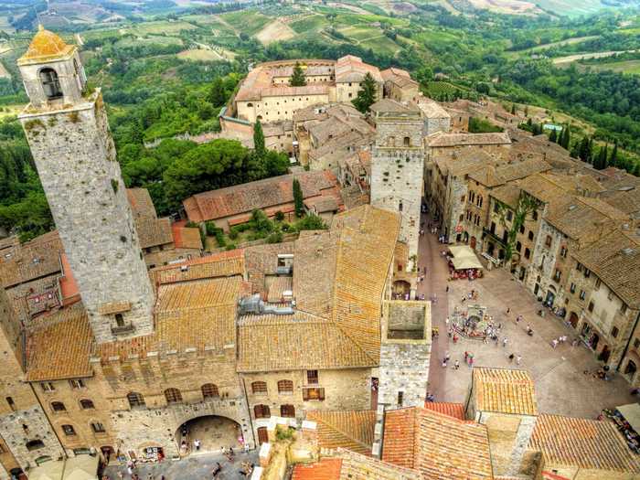 Explore the medieval city of San Gimignano, a walled city within Siena.