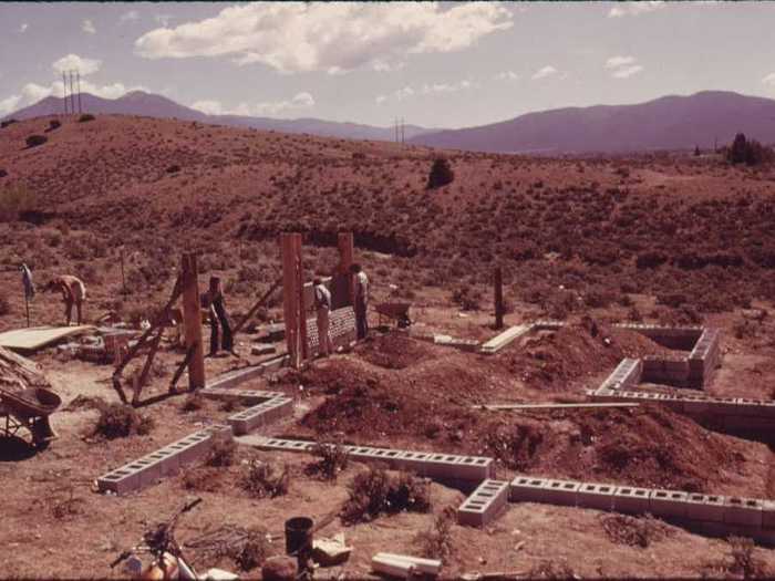 Like all houses, the structure began with support beams. It looked like a normal construction site.