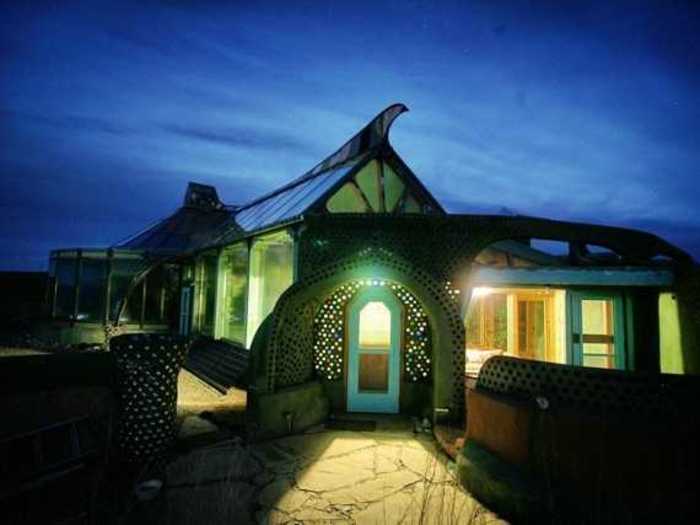 At this point, Reynolds and his team have built a few thousand earthships in almost every country around the world. Celebrities like Dennis Weaver have even commissioned Reynolds to build them million-dollar homes.