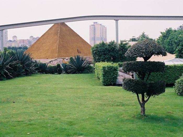 The Pyramids of Giza look convincingly real from a distance, says Casey.