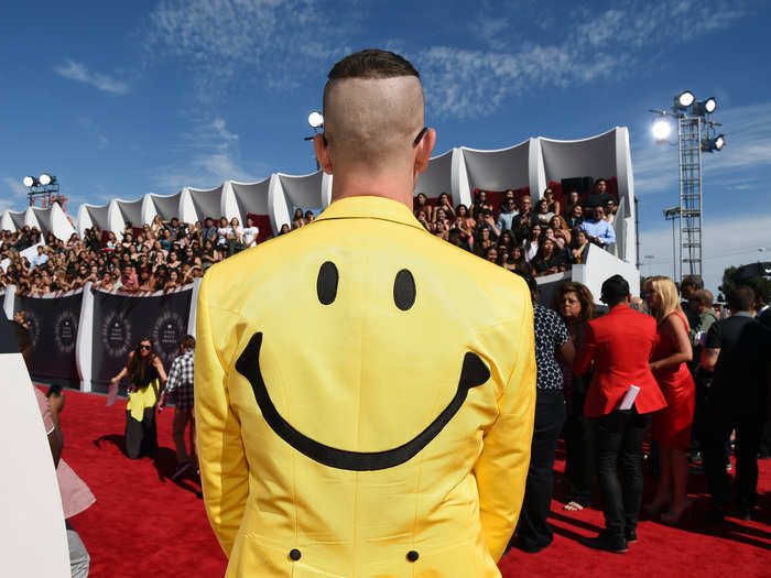 Fashion designer Jeremy Scott was all smiles on the red carpet.