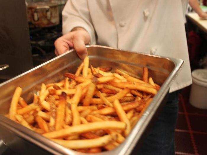 French fries, a baked potato, or cole slaw also go well as side dishes.