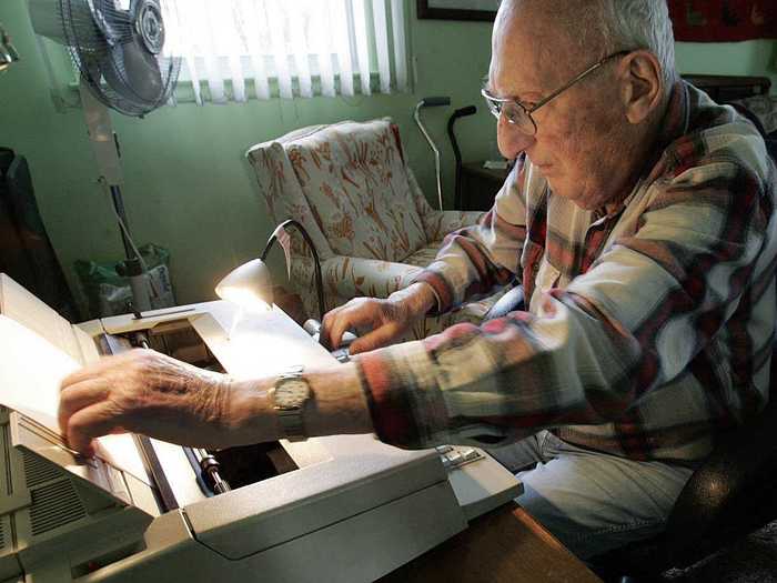 Harry Bernstein spent a long life writing in obscurity, achieving notoriety at long last at age 96 for his 2007 memoir "The Invisible Wall: A Love Story That Broke Barriers."