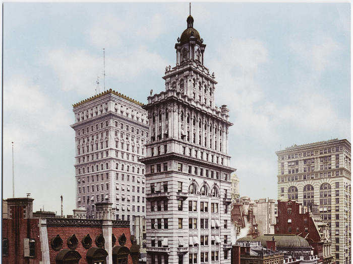 The Gillender Building was completed in the Financial District in 1897, but stood for only 13 years. It was destroyed in 1910 and replaced by a bigger building that combined its neighboring lot.