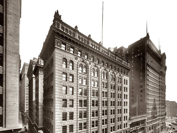 The Exchange Court Building in lower Manhattan was erected in 1898. In 1980 it was converted to a modern office building.