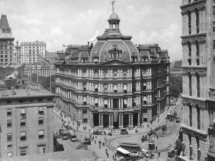 The City Hall Post Office first opened in 1878. The design was not well received, and it was demolished in 1938, one year ahead of the 1939 World