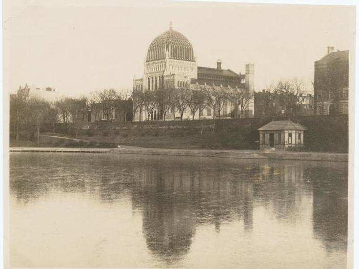 Temple Beth-El was constructed in 1891 at the corner of 76th Street and Fifth Avenue. The building was sold in 1945 and was demolished shortly after to make way for an apartment house.