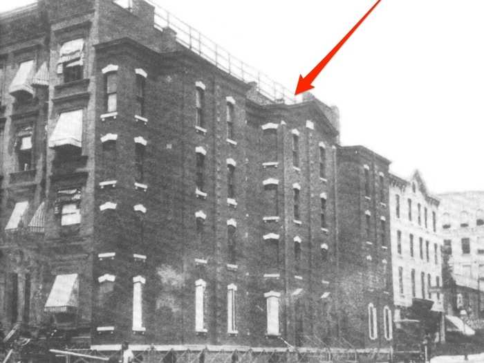 The Richardson Spite House was built in 1882 at 82nd Street and Lexington Ave. to satisfy a personal grudge by blocking the view of another building. The four-story building stood until 1915.