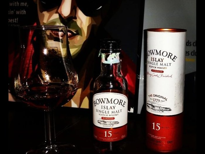 Bowmore Darkest Islay Single Malt Scotch Whisky 15YO