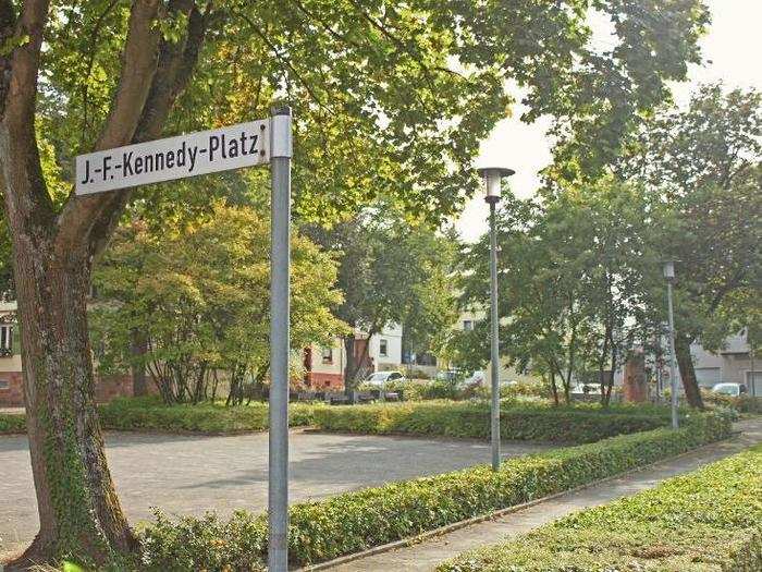 Close by is J.F. Kennedy Platz, a pleasant residential square named after the iconic US president.