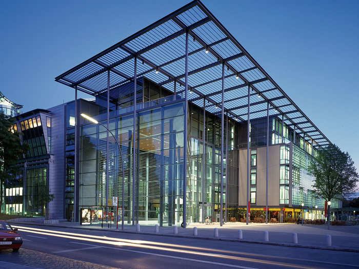 This multimedia center completed in 1999 in Hamburg, Germany, looks eerily like the flagship Apple store in Manhattan. (The Apple store was designed by Bohlin Cywinski Jackson.)