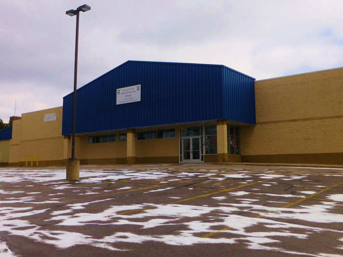 This former Sears Hardware and Appliance store in Akron, Ohio opened in 1996 and closed in 2011.