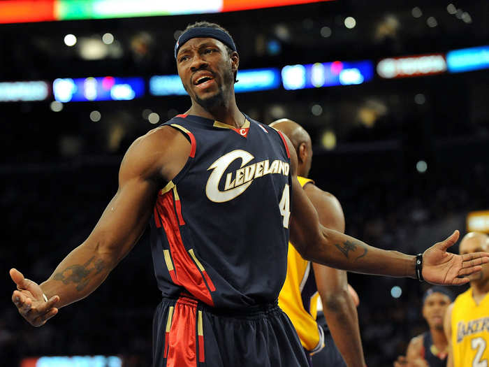 Ben Wallace played with LeBron from 2007 to 2009.