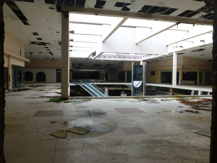 Now that you have seen photos of dying Kmart stores