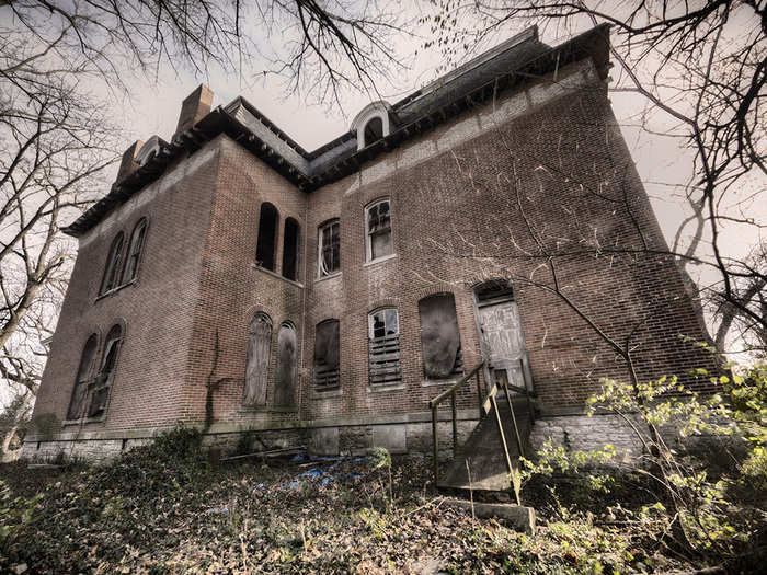 The McPike family lived in the house until 1936 and has sat vacant since the 1950