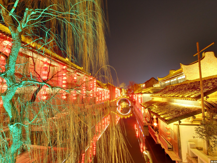 This is Taierzhuang Ancient Town, the only ancient city in China that can boast its own canal.