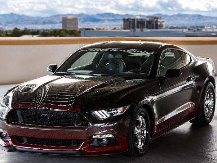 Ford showed up with a dragster, as well, with this 600 horsepower King Cobra Mustang.