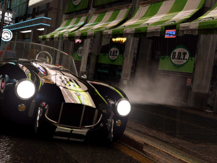 Smith also used multiple mods to make the in-game cars more realistic.