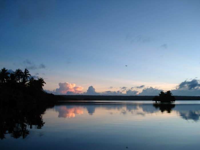 East Rennell, Solomon Islands. The atollo is completely unpopulated, but still faces the risks of pollution.