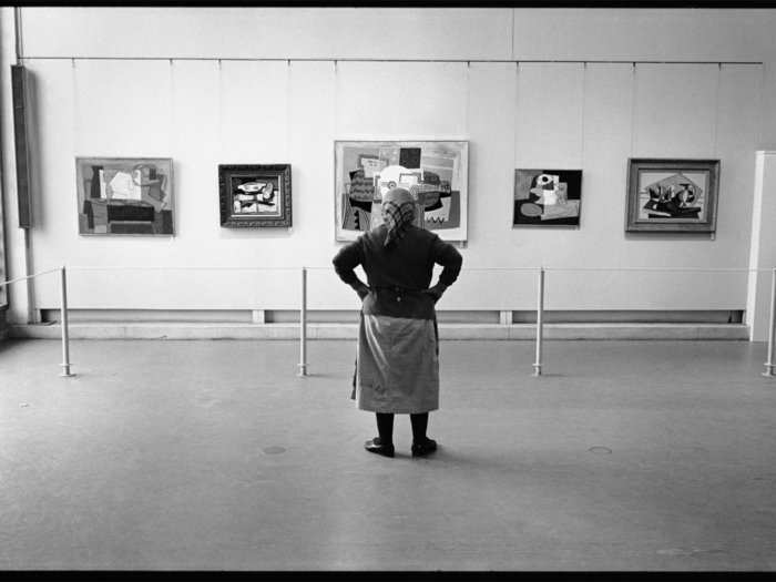 Micha Bar-Am took captured this moment almost 50 years ago at a Pablo Picasso exhibit in Israel.