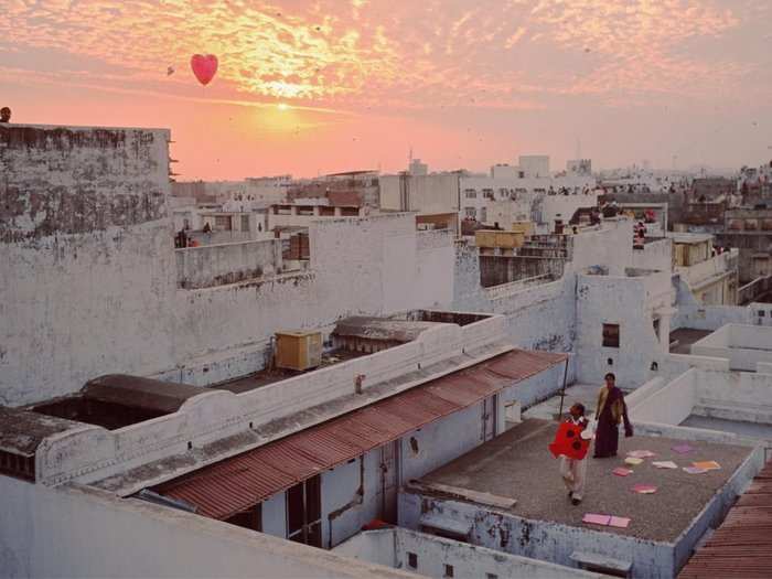 Stuart Franklin snapped this "touching moment" in India in 2000.