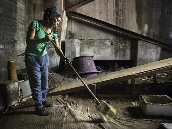 Brooklyn, who suffers from schizophrenia and depression, was evicted from her home and slept on subway tracks until she was robbed and beaten. She lived in a refrigerator box until some kids set it on fire with her inside. Later, she followed a pack of feral cats to the Amtrak tunnel, where Reese met her and photographed her. Brooklyn was mostly left alone by authorities because she kept her place free of debris.