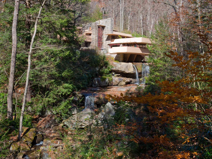 Explore architect Frank Lloyd Wright