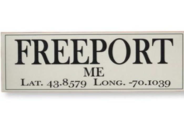 Display hometown pride with this customized latitude/longitude sign.