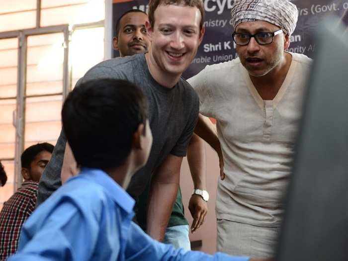 Young student asking Mark Zuckerberg a question