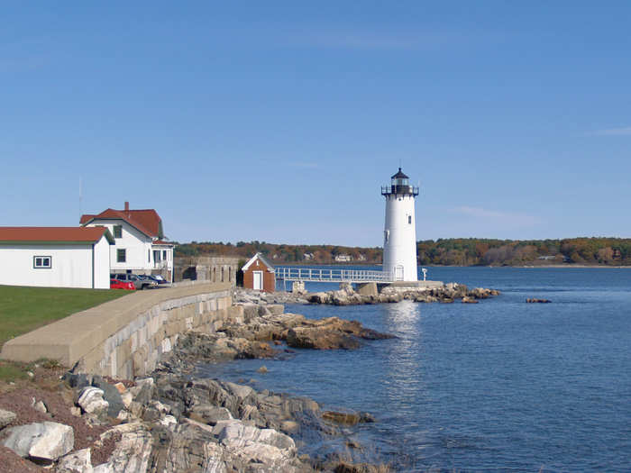 NEW HAMPSHIRE: Explore the historic seaport of Portsmouth and visit the Portsmouth Harbor Light, one of 11 U.S. lighthouses established before the American Revolution.