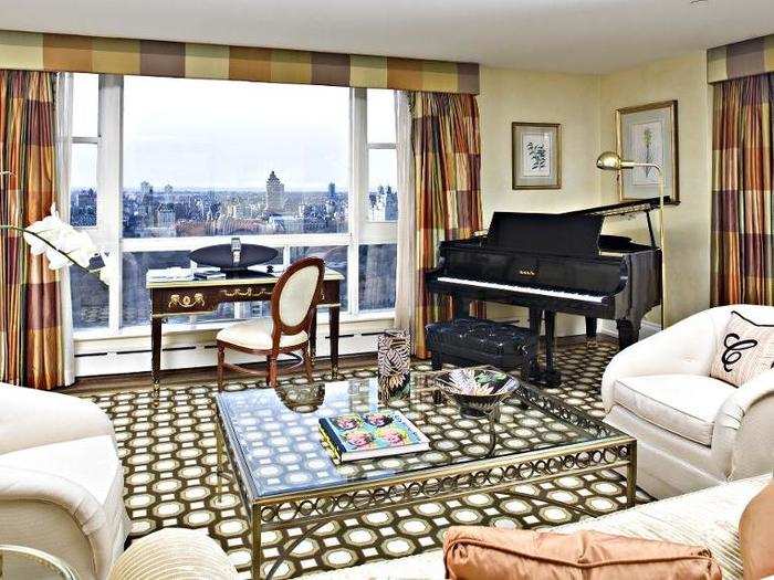 Many of the suites are outfitted with baby grand pianos and large picture windows to experience the amazing views of Manhattan.