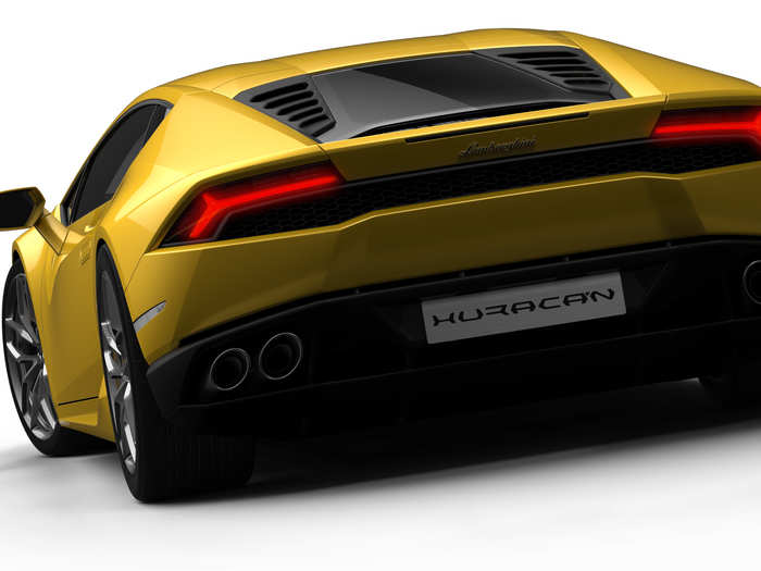 That will send the Huracán from 0 to 62 mph in 3.2 seconds, and up to 124 mph in 9.9 seconds.