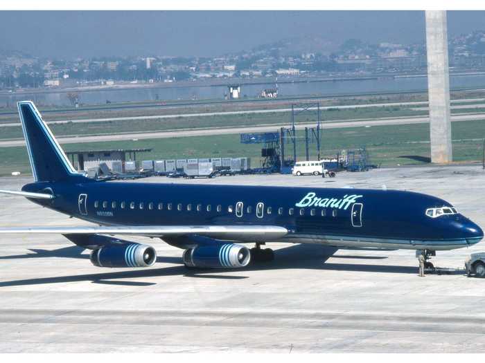 The king of colorful airline paint jobs in the 1970s was Braniff International Airways until it went bust in 1982. The Texas-based airline loved to offer its customers a variety of colorful looks in blue...