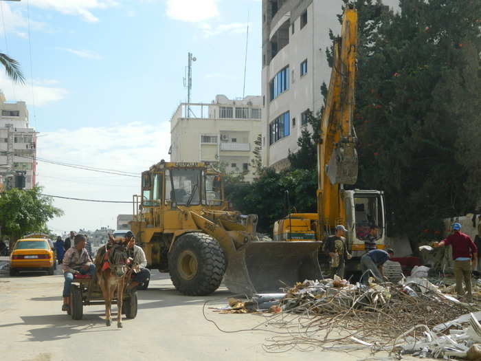 Downtown Gaza is dotted with isolated piles of rubble from buildings that the Israelis individually targeted over the summer — often with surrounding buildings appearing largely untouched.