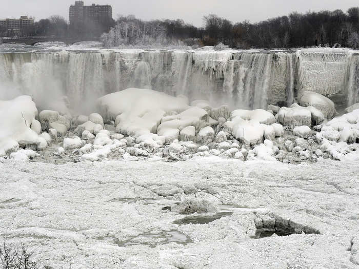 Contrary to some reports, Niagara Falls didn