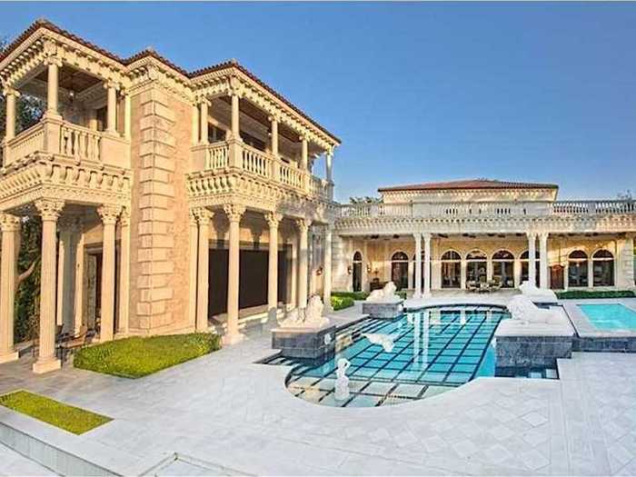 Out back behind the property is a pool modeled after the spa pools of the Italian Renaissance.