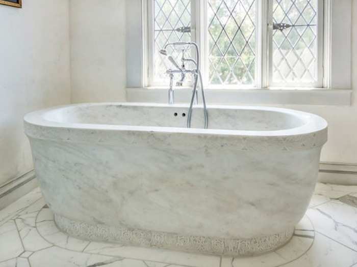 This detached marble tub is gorgeous.