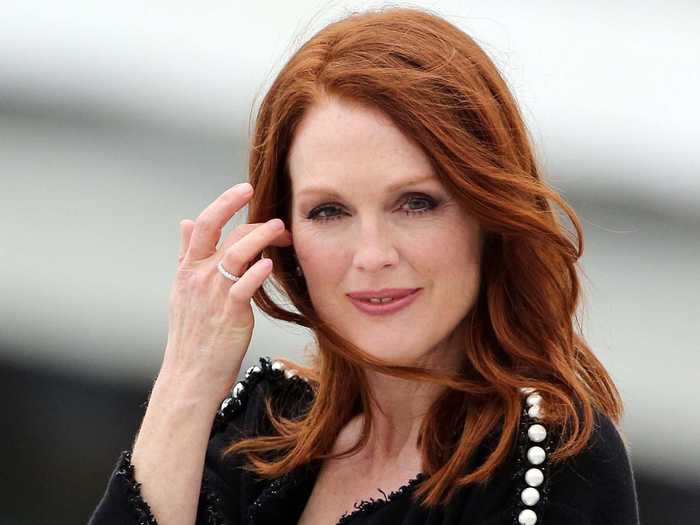 Julianne Moore — Julie Smith