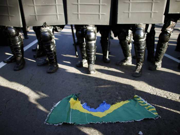 37. Porto Alegre, Brazil had 34.65 homicides per 100,000 residents.