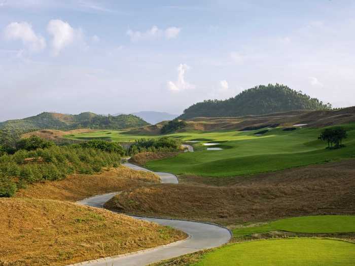 Pete Dye was one of the most widely-regarded golf course architects for 50 years and this is one of his most creative golf courses. Though it’s short by today’s standards, the greens are pretty hard to play.