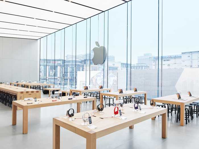 Apple trademarked its store layout in 2013, so many of its retail locations look similar. This one has an enormous glass front that looks out on the streets of Hangzhou.