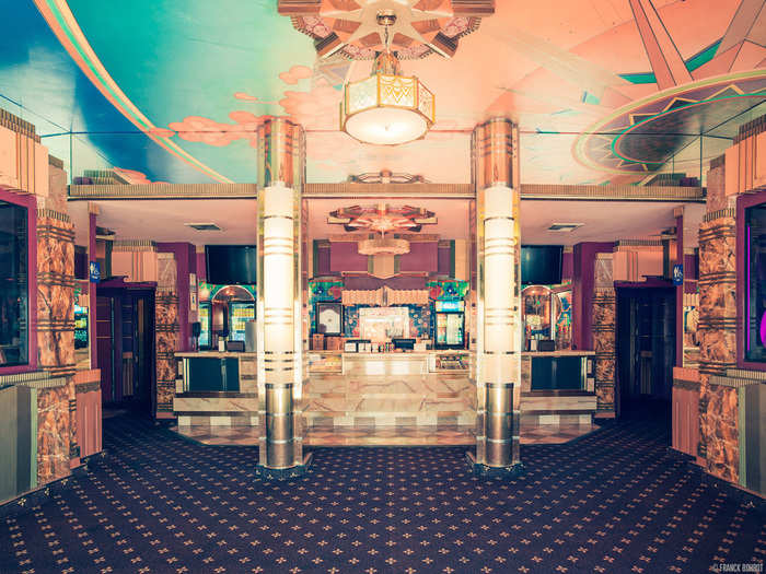 Even the lobby of the Crest Westwood is stunning. In 2008, the cinema was designated a historic landmark.