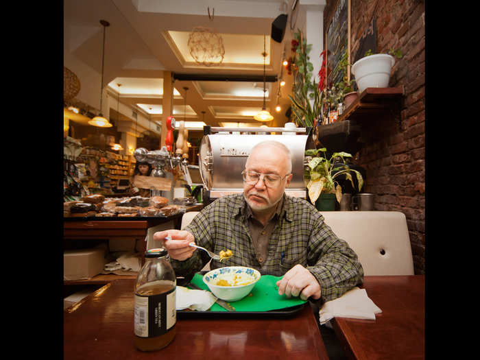 For the photos, Aikawa asked people to dine in the way they normally would.