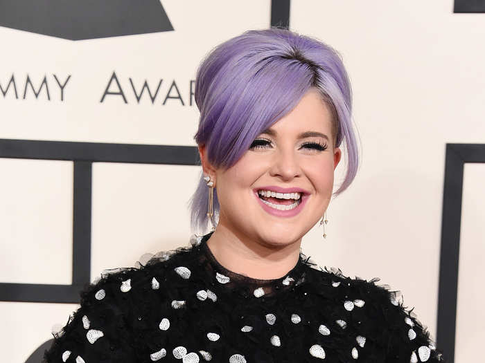 E! "Fashion Police" co-host Kelly Osbourne rocked a fish clutch.