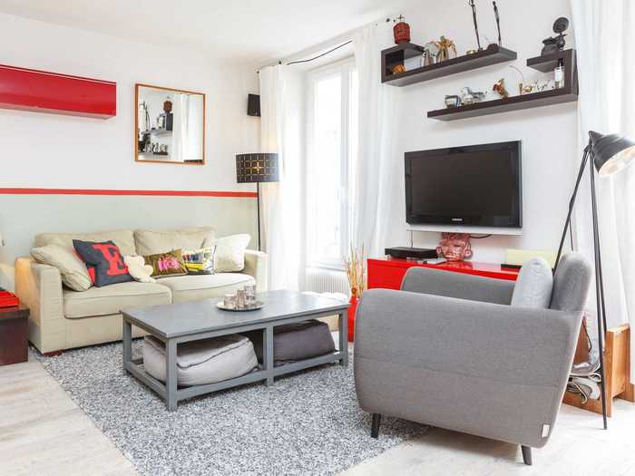 Spend a few nights in a gorgeous apartment near the Arc de Triomphe.