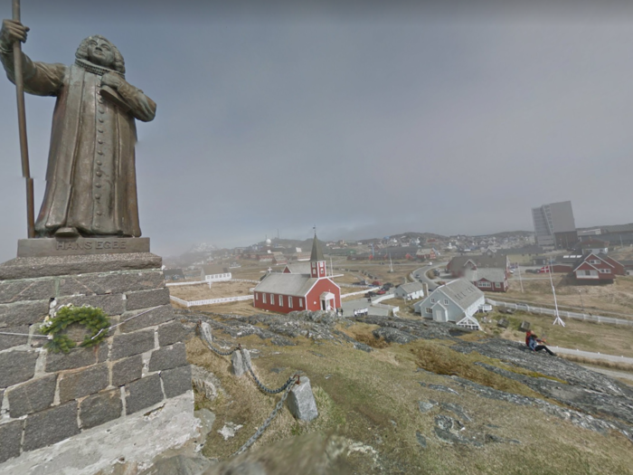 Inside Nuuk there is a statue dedicated to Hans Egede, who founded the city in 1728.