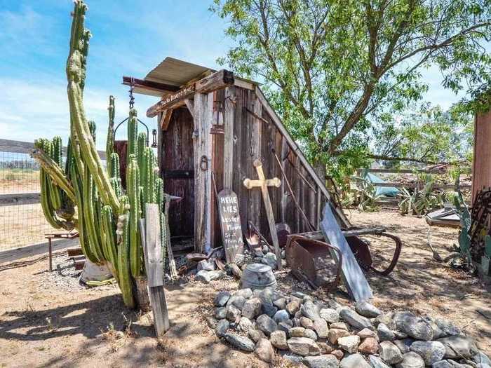 A (fake) mine entrance and cemetery lie near the edge of the town, with some (very real) cacti.