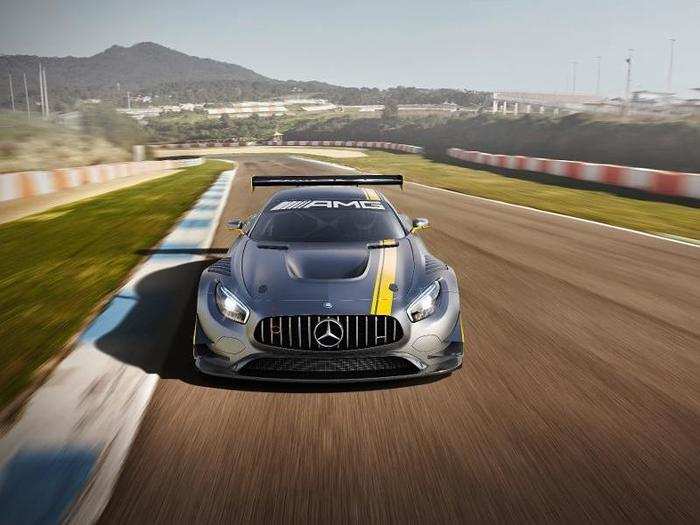 Mercedes-AMG is kicking off the year in style with the introduction of the GT3 racing version of its new AMG GT sports car.