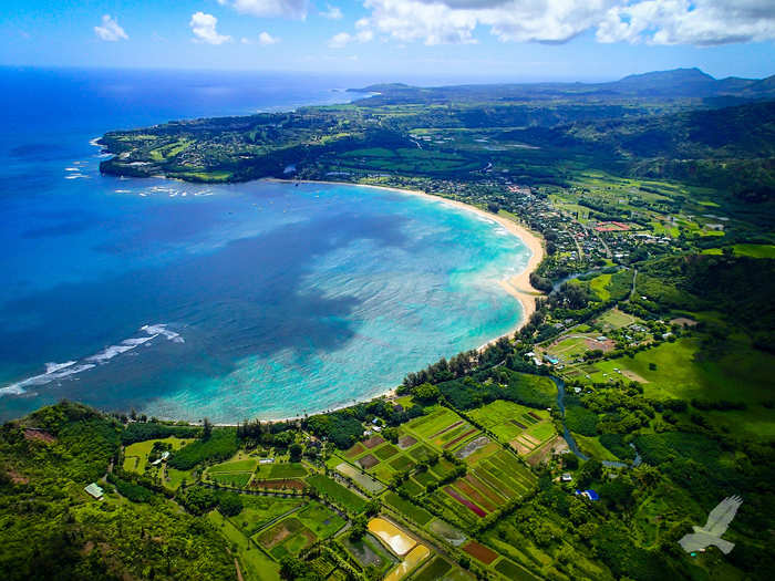 Ive has a beach house on the island of Kauai in Hawaii, too.