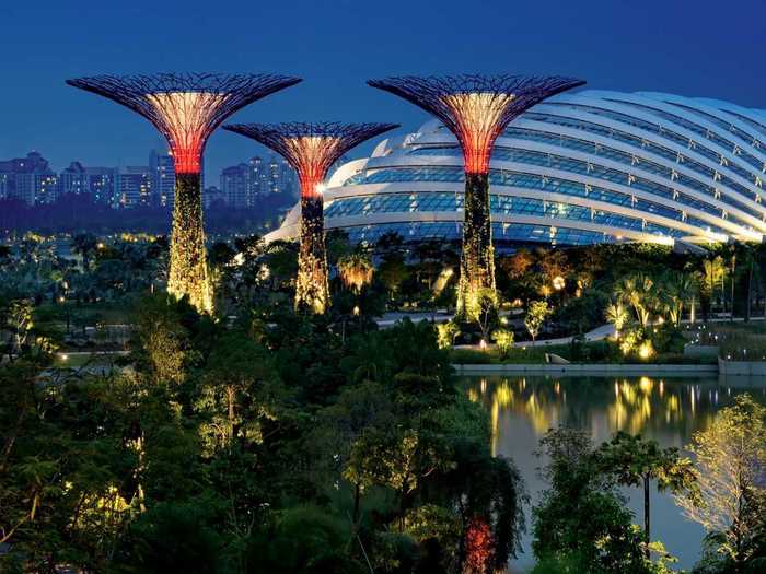 The whole park is sustainable. Its artificial "super trees" power everything from the Flower Dome to the Cloud Forest.